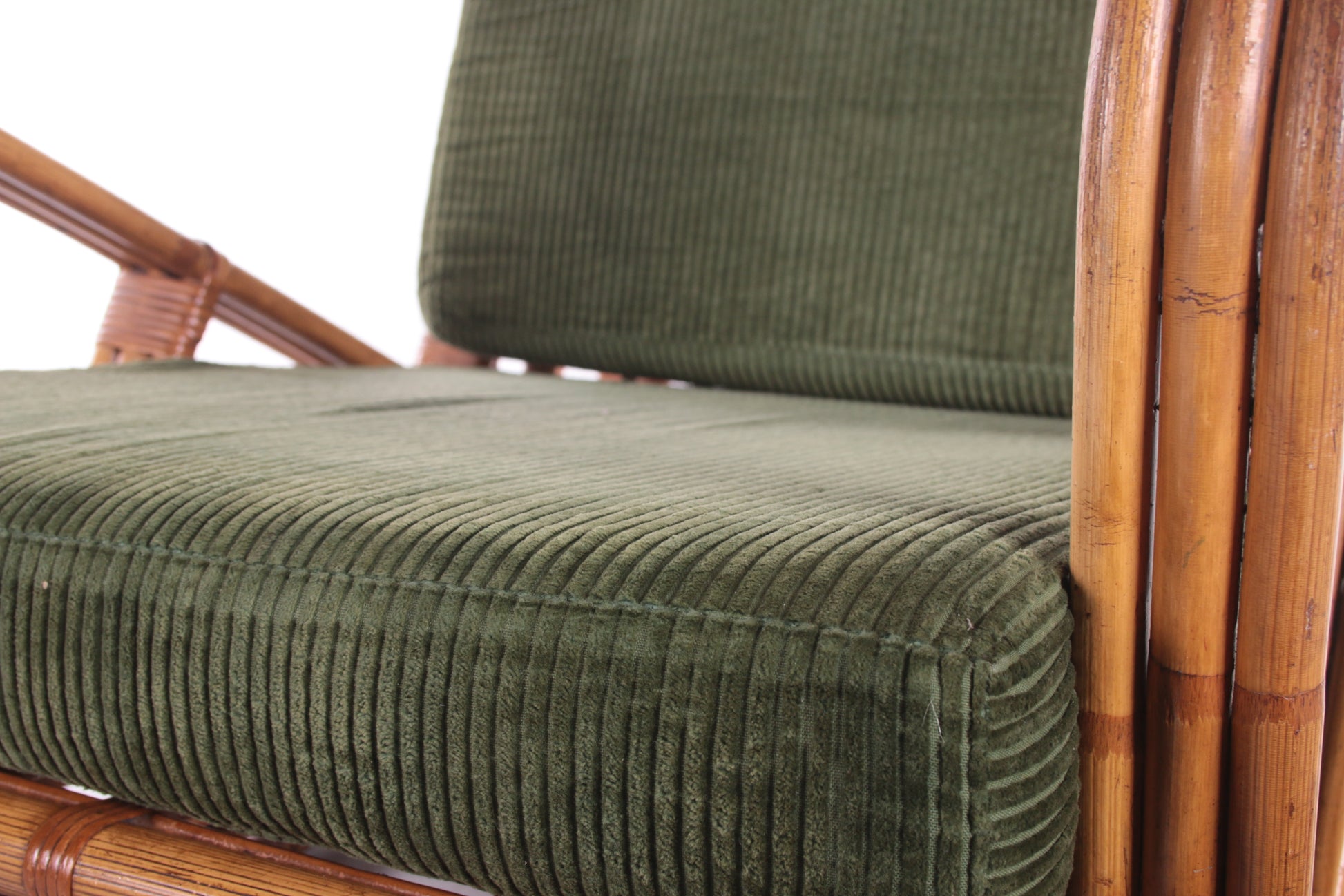 Vintage rotan bamboe lounge fauteuil Paul Frankl detailfoto kussen