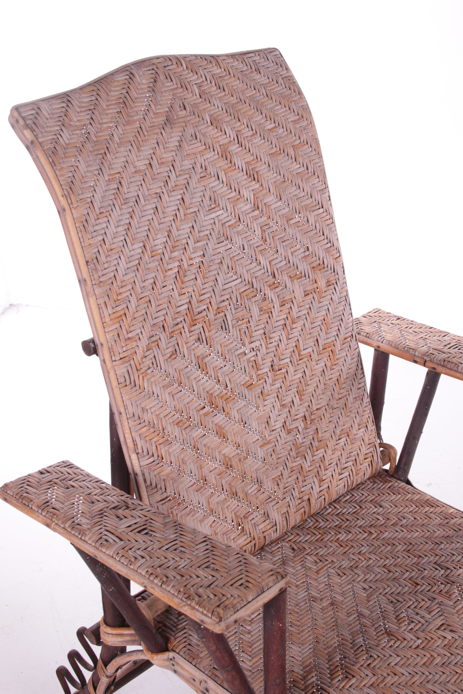 Spaanse bamboe en rieten opklapbare loungestoel uit de jaren 60 detail rugleuning