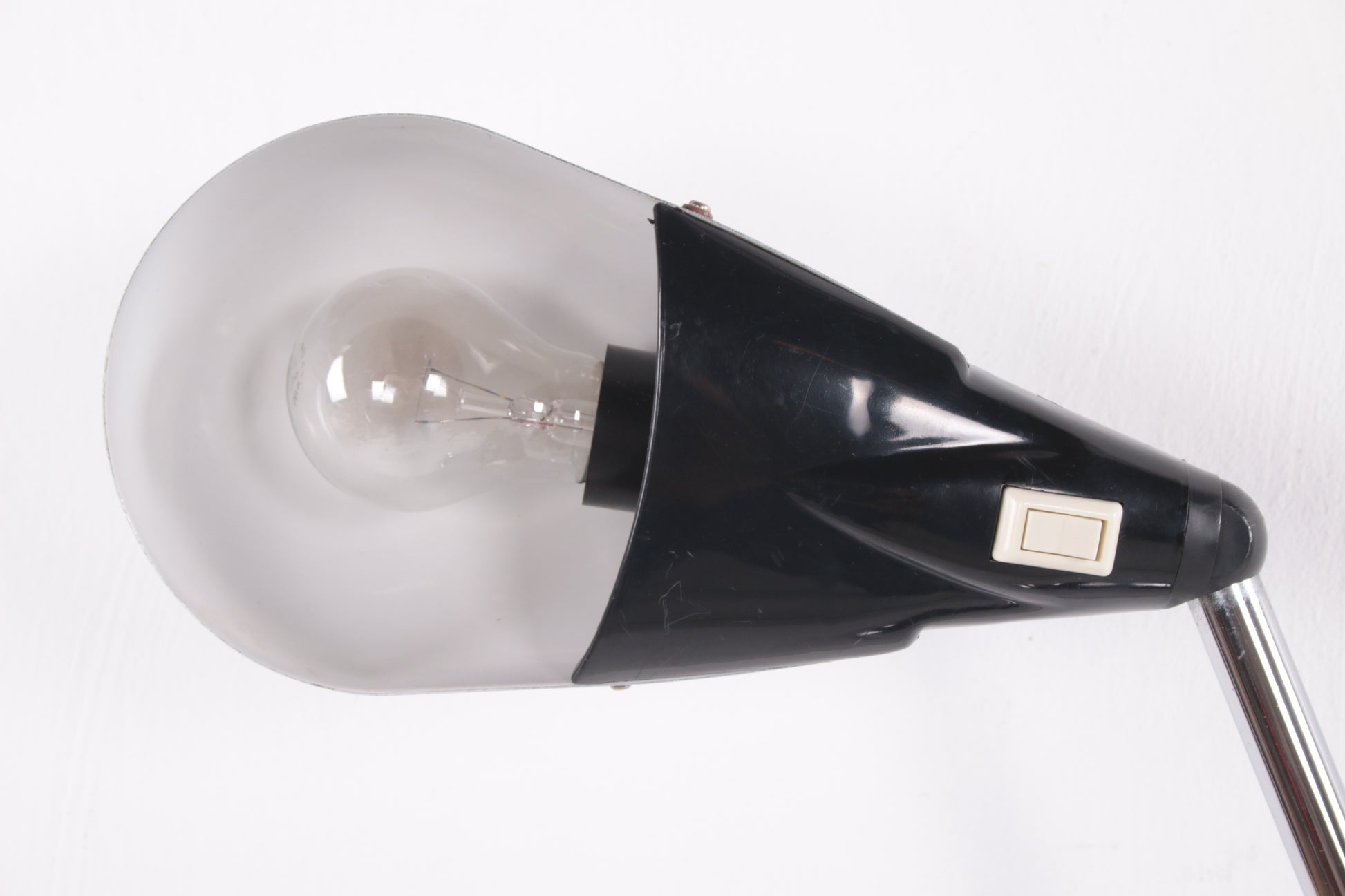 Italiaanse bureaulamp Van Marina Malabotti 70s detail lamp