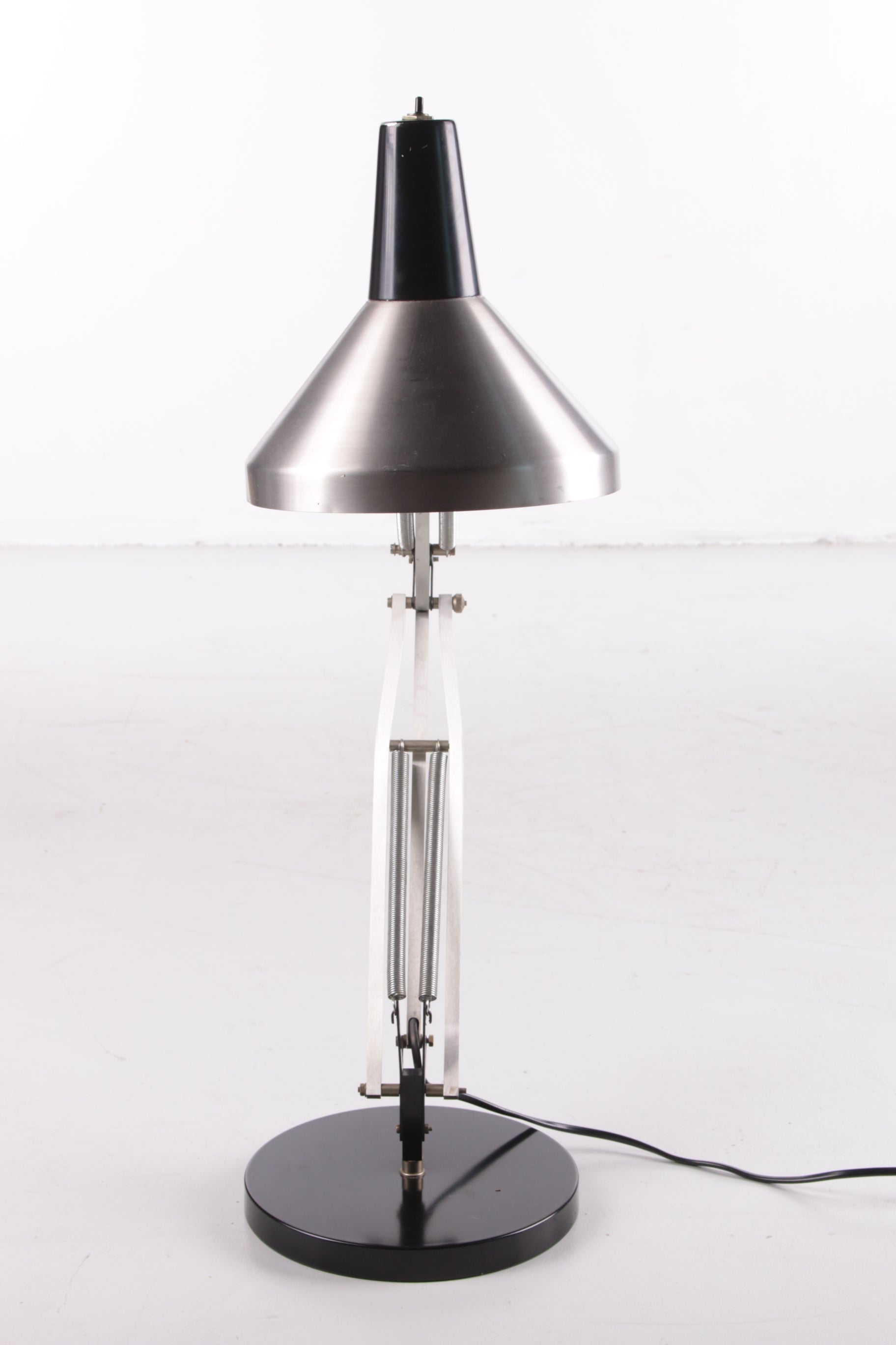 Hala Busquet tafel lamp aluminium 1960s voorkant