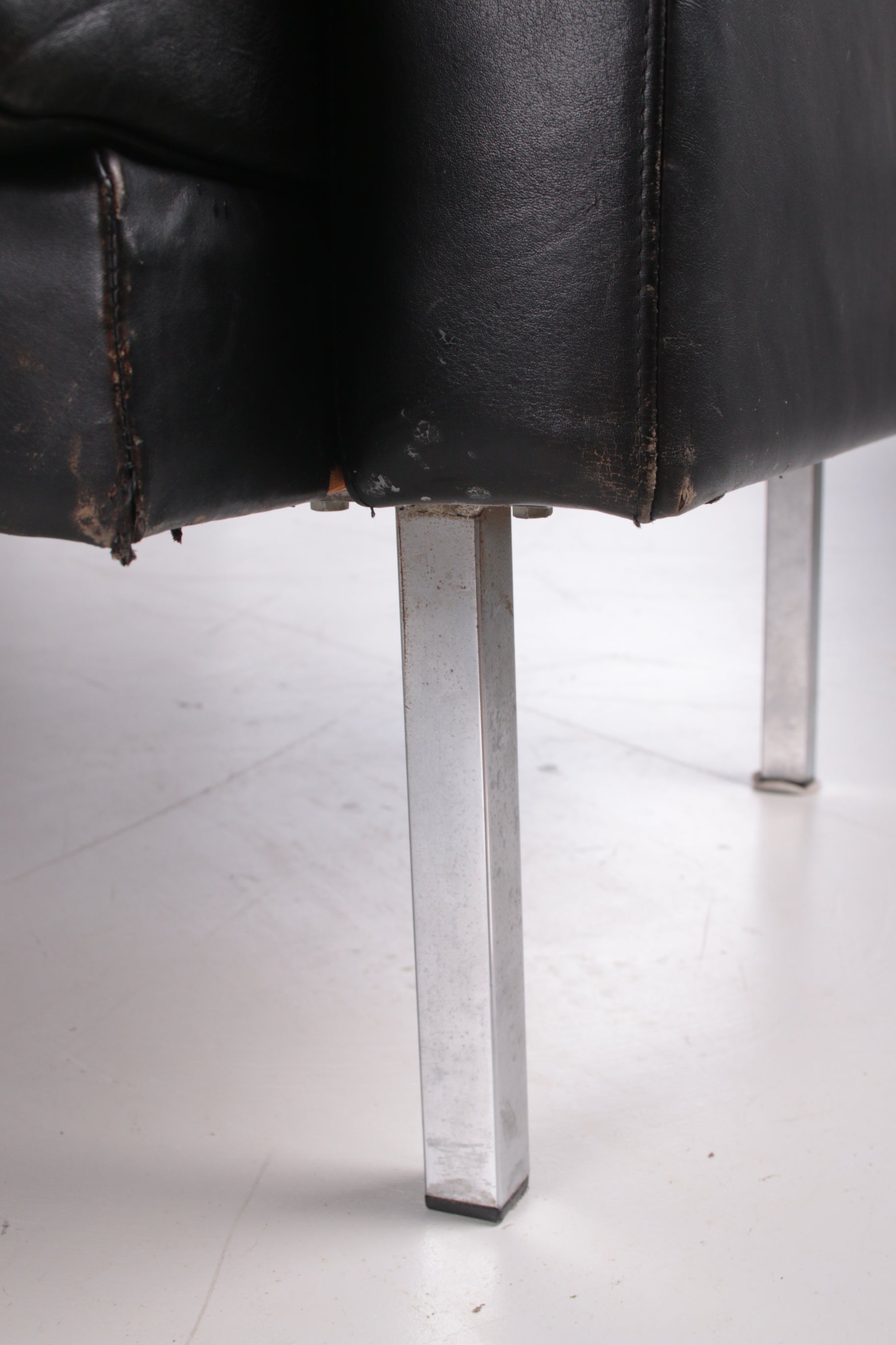 Vintage Dutch design leather 'BZ55' sofa by Martin Visser  poten