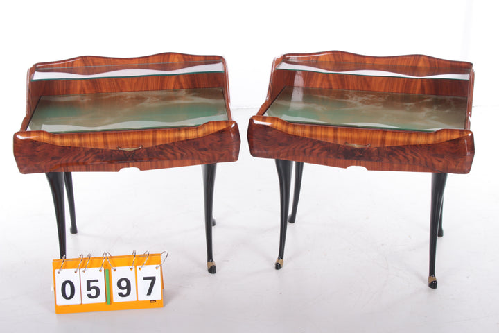 Mid-Century Moderne set Nachtkastjes van Paolo Buffa italie jaren 50 voorkant