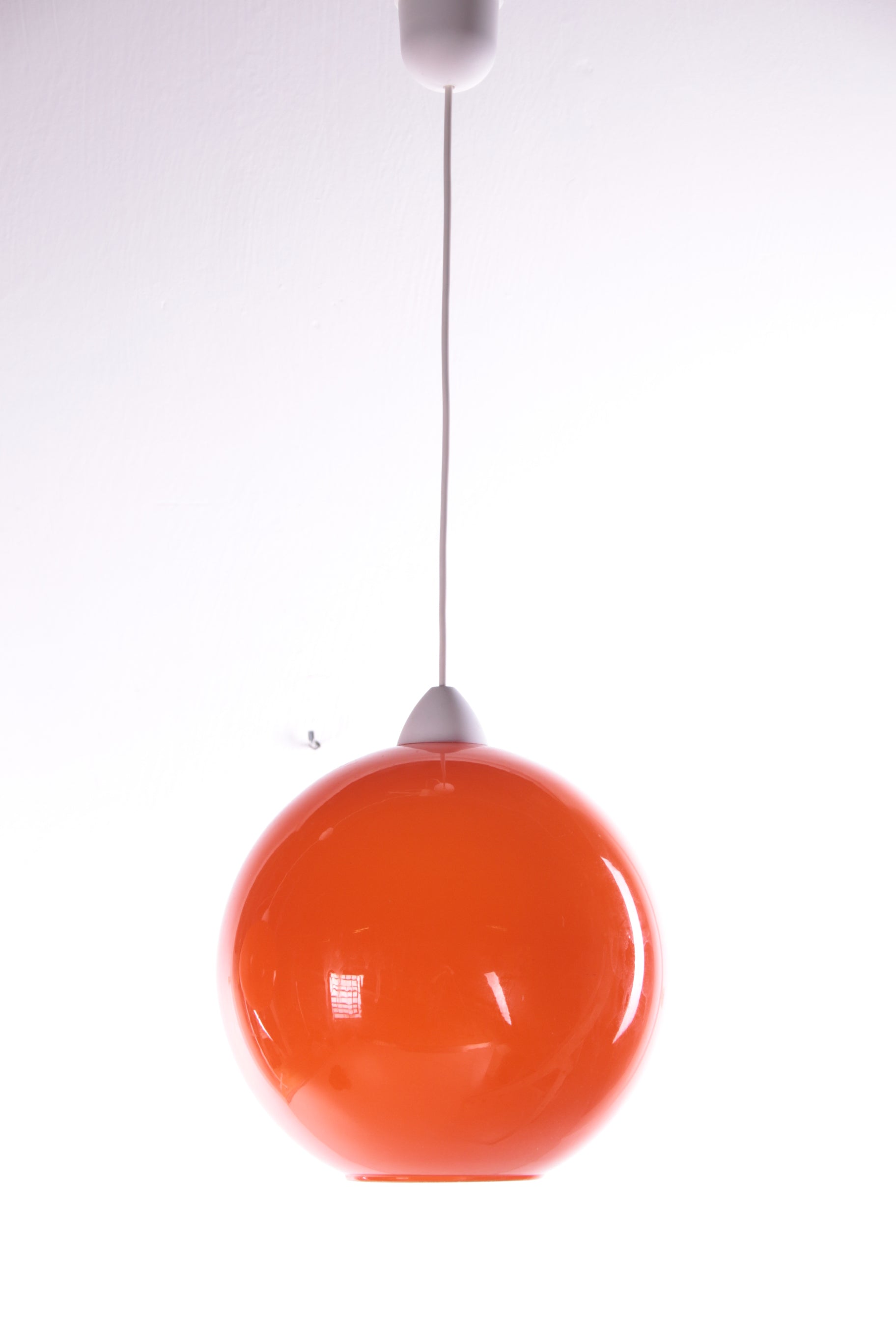 Hanglamp Model ui van Vistosi ontwerp van Alessandro Pianon 1960s voorkant licht uit