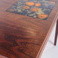 Pallisander Salontafel met mooie keramieke tegels jaren60 detail tafelblad