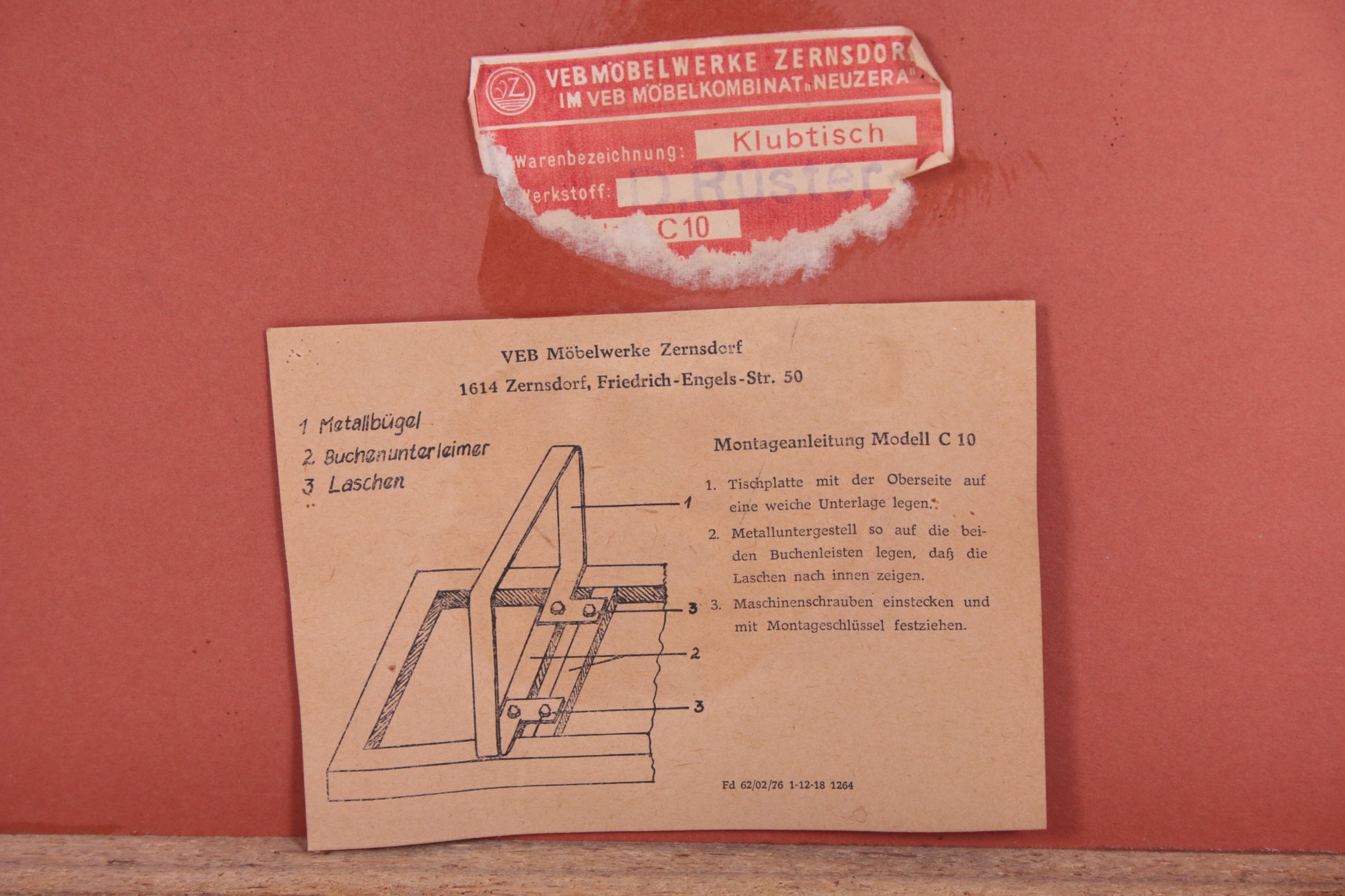Retro Vintage Strakke Salontafel hout en chroom jaren 70 detail maker