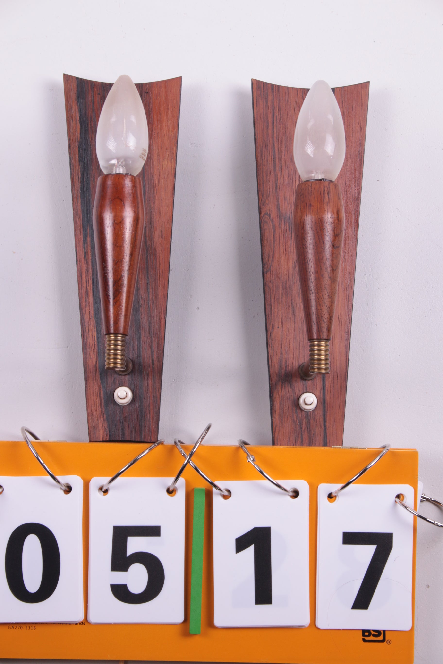 Set Pallisander houten Wandlampen voorkant