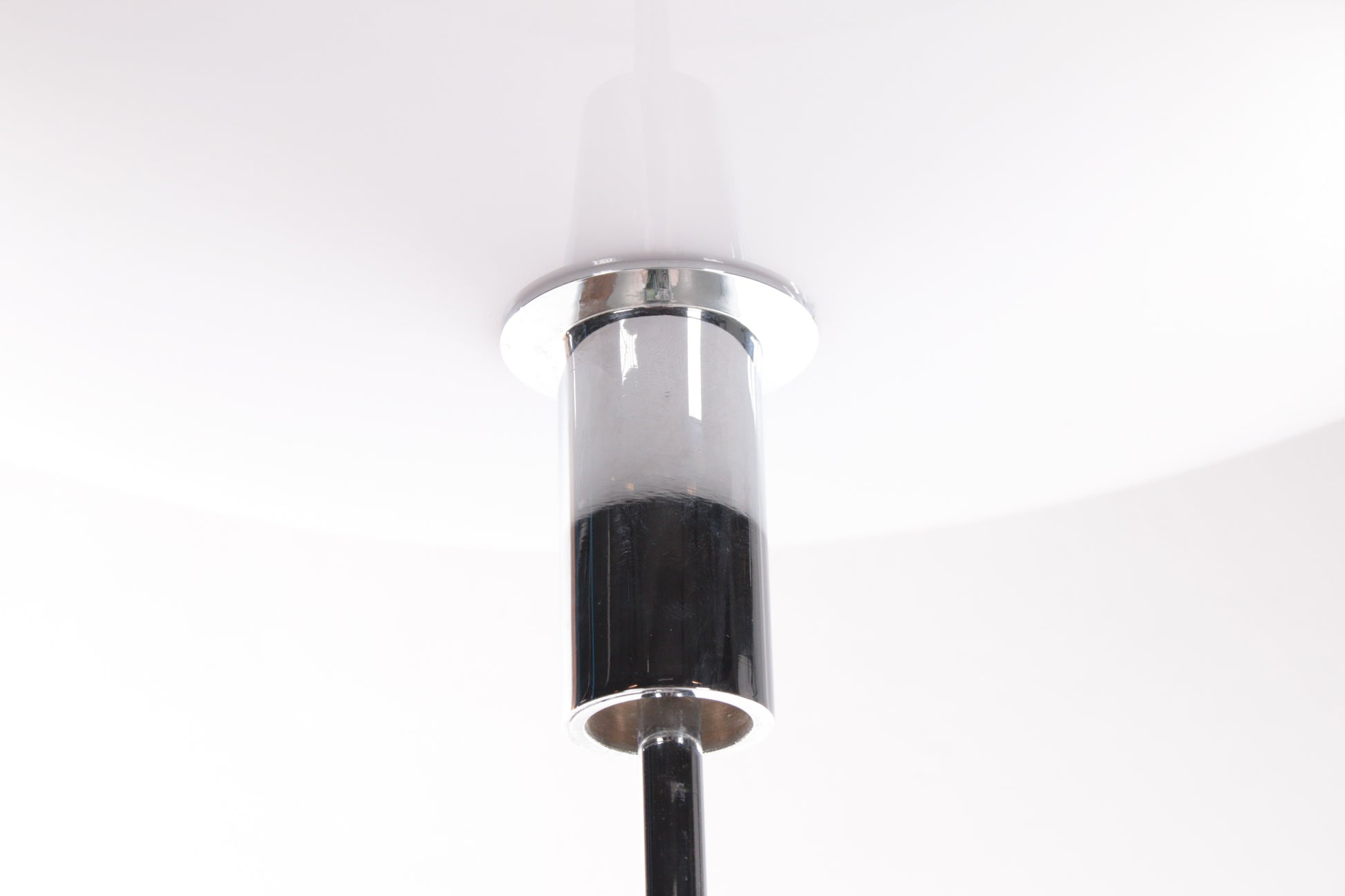 VeArt Vloerlamp Design by Jeannot Cerutti detail lomp onderaf