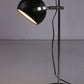 Zwart metalen verstelbaar bureaulampje uit Denemarken zijkant licht aan