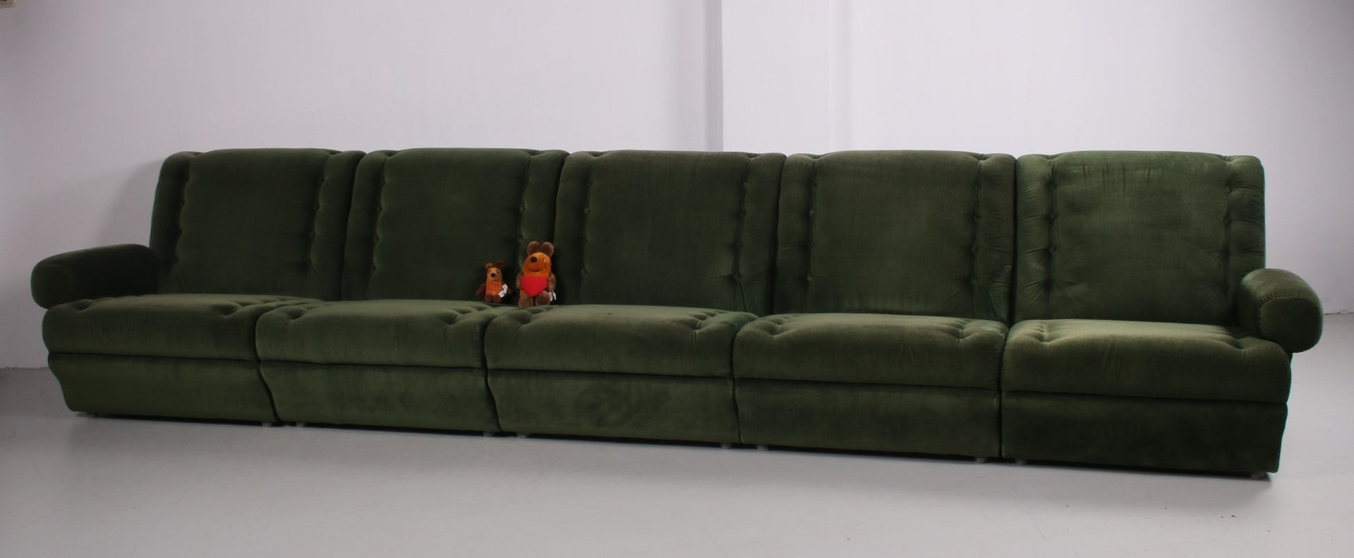 Modulaire vintage sofa uit de jaren 60s, mosgroen sfeerfoto