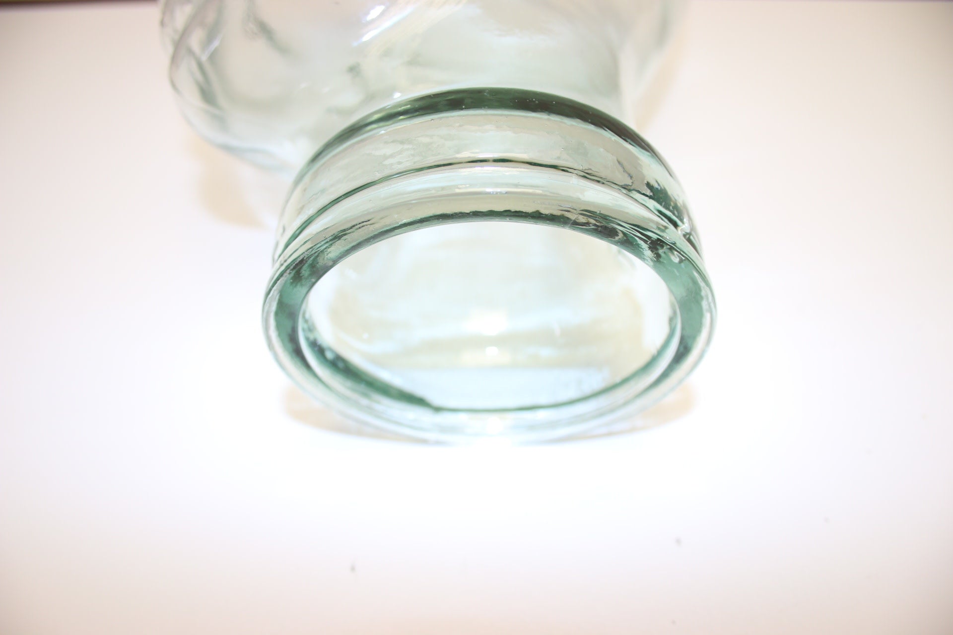 Vintage glazen hoofd onderkant