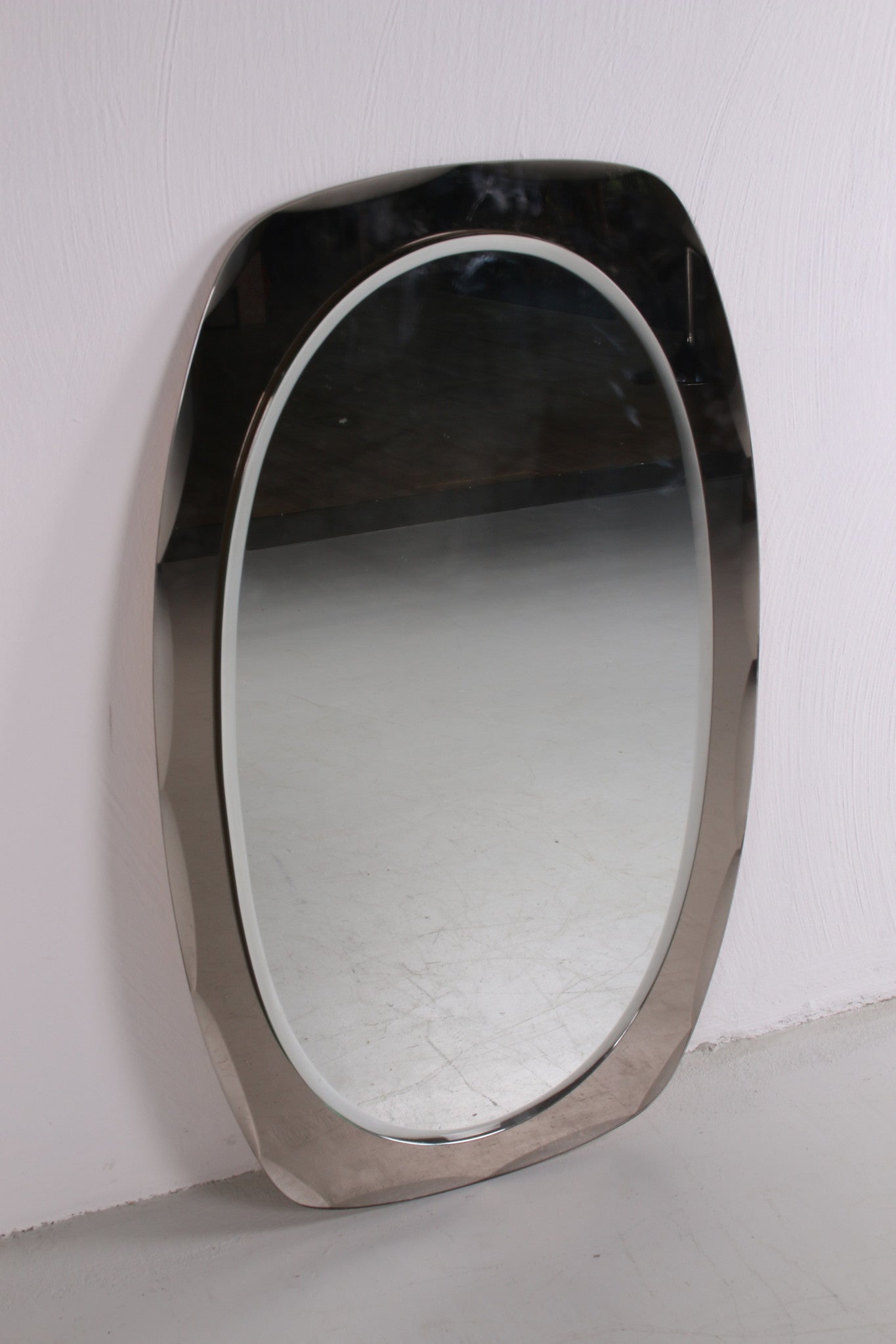 Italiaanse grote spiegel facet gesneden jaren60 voorkant schuin