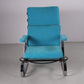 Relax stoel Met chrome en zee blauwe bekleding jaren70 voorkant