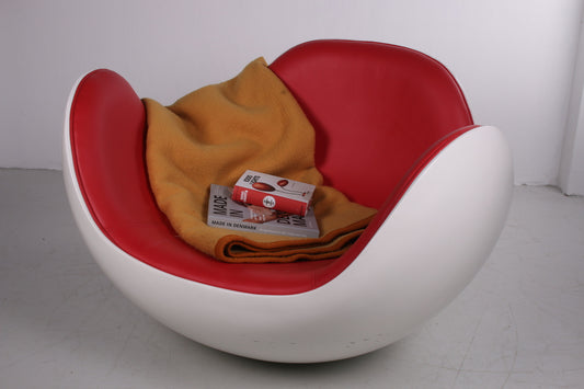 Space Age rocking chair Placenta chair designer Diego Battista made by Brion-A