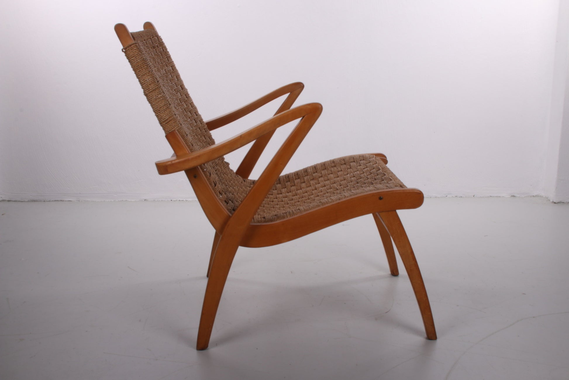 Vintage fauteuil met touw uit de jaren 60 zijkant
