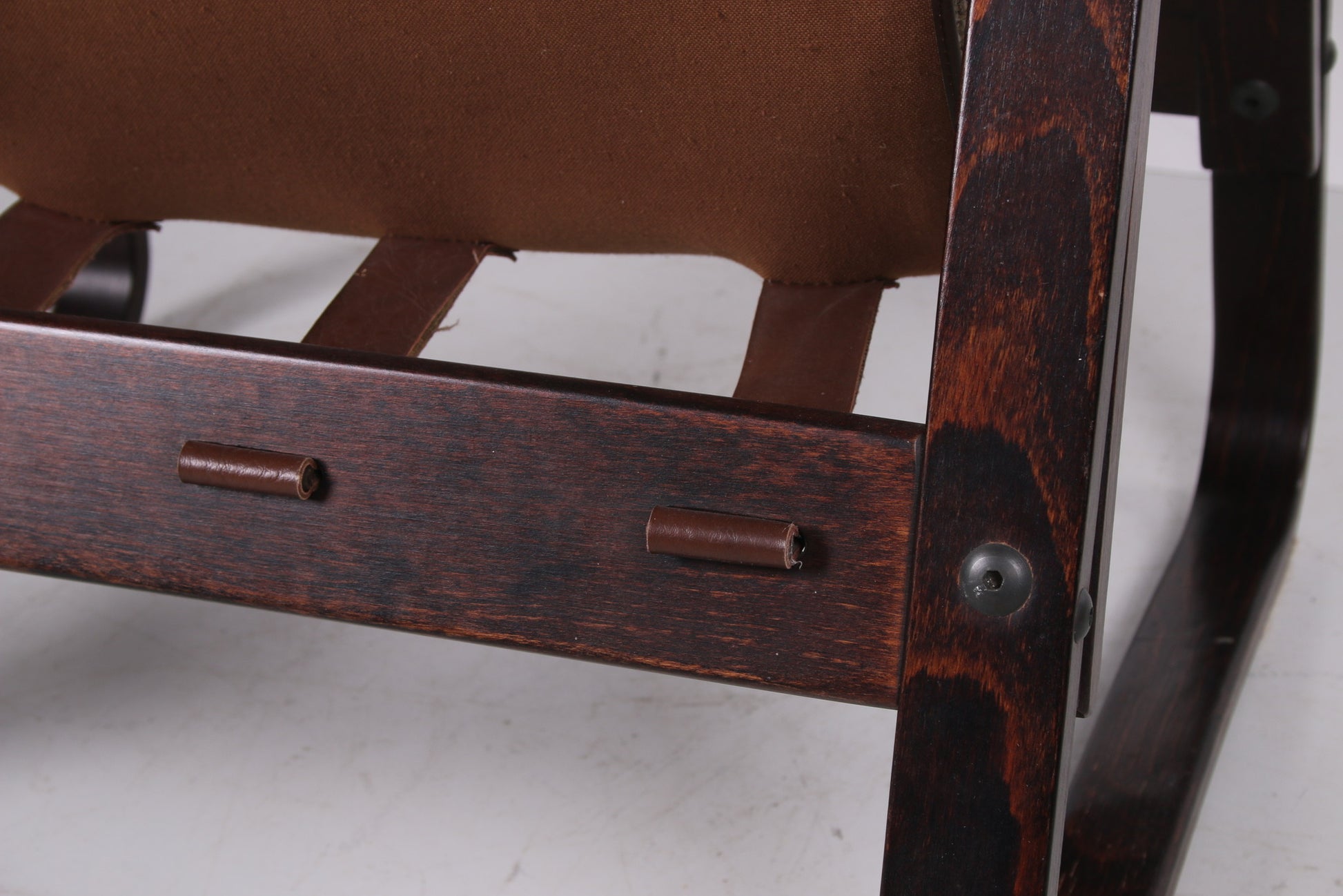 Vintage Duitse fauteuil jute bekleding, jaren 60 detail hout onder