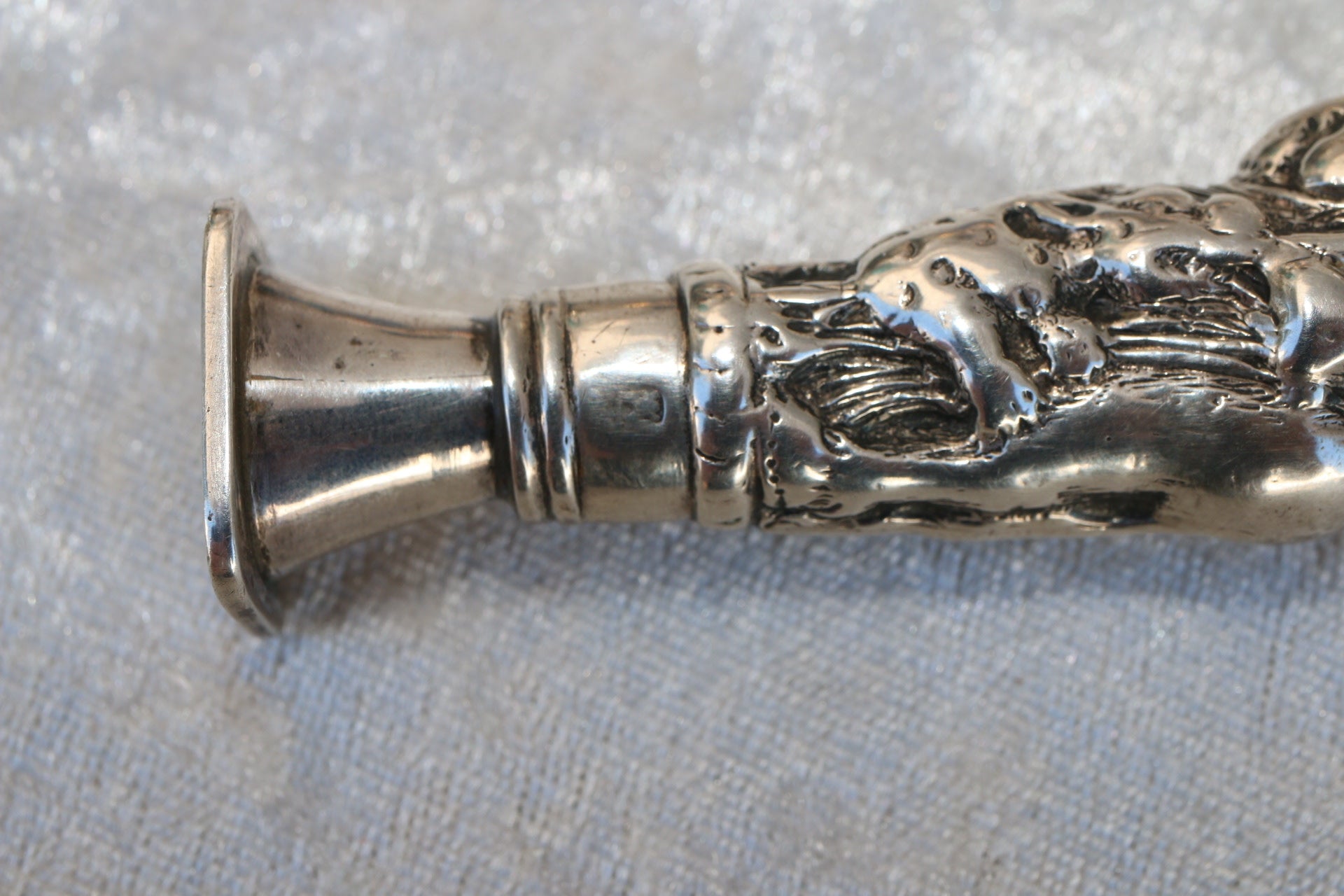 Zilveren Lakstempel Joris met de Draak detail onderkant